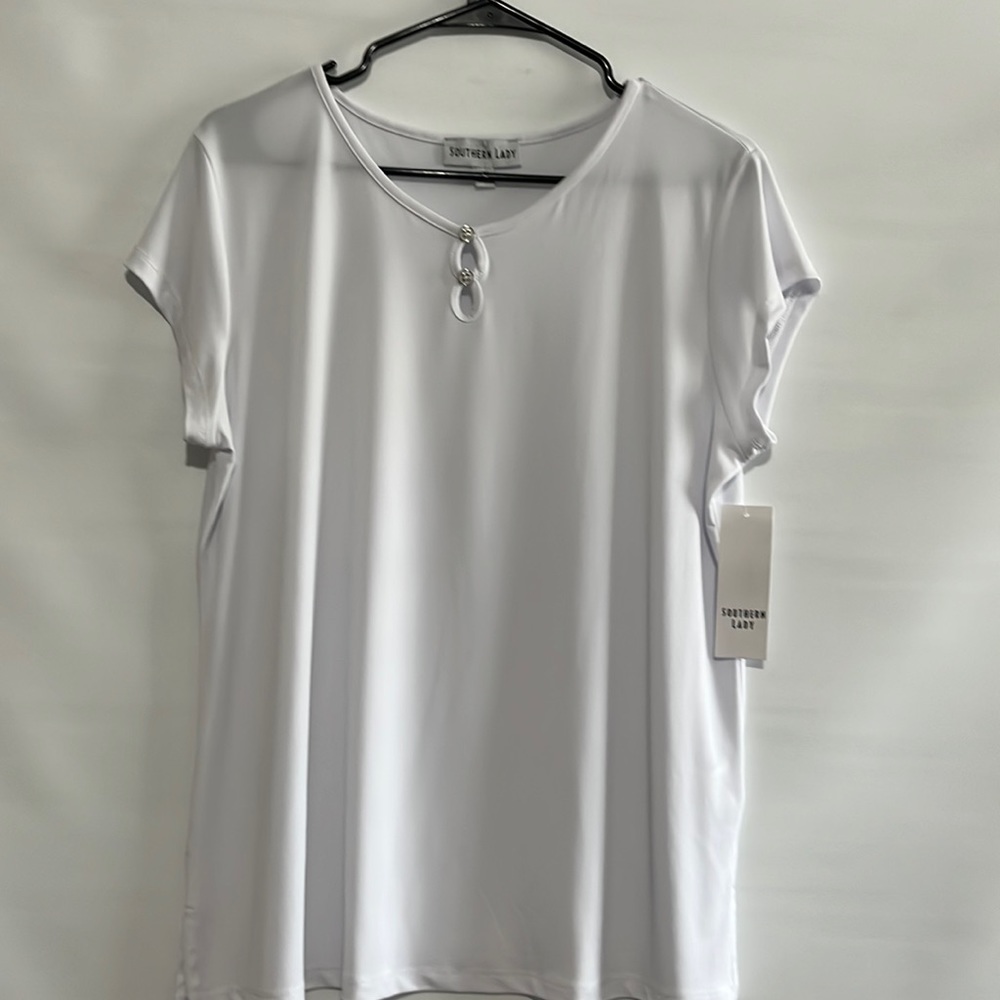 NWT SOUTHERN LADY white blouse